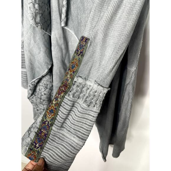 Soft Surroundings Cadence Thermal Cardigan Top Embroidered Cuff Gray Waffle L - Picture 5 of 8